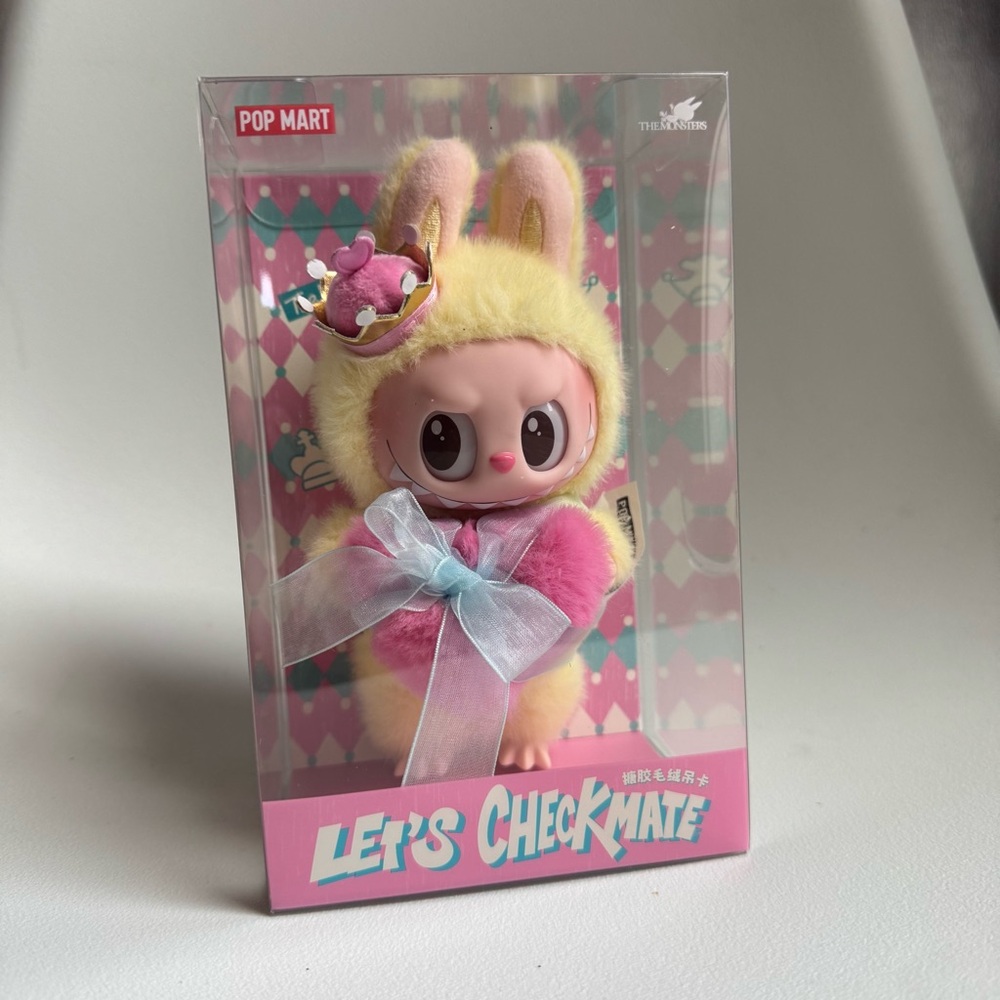 labubu Let's Checkmate Pink and Yellow Plush collectors